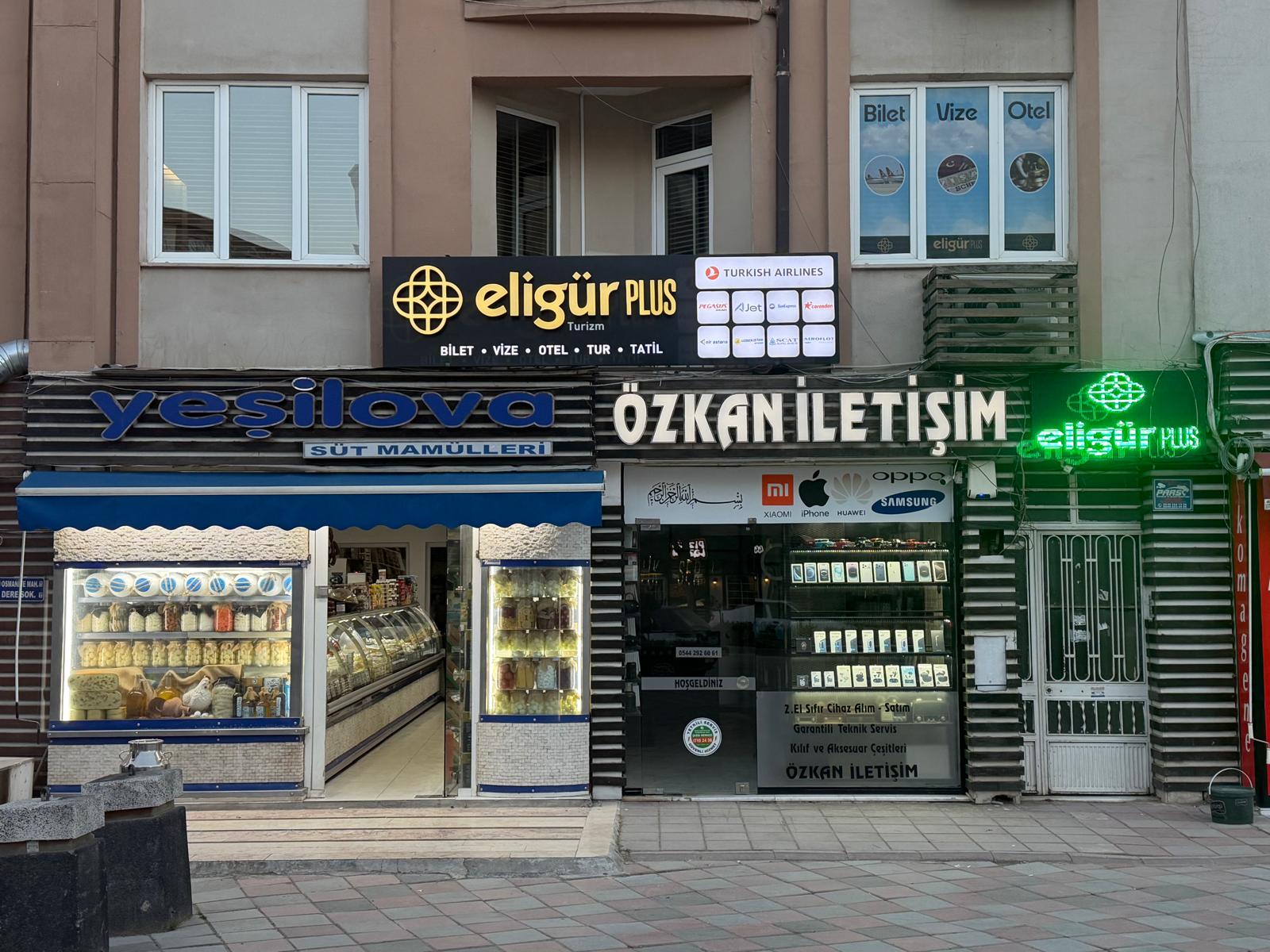 Eligür Plus ofisi ve giriş kapısı